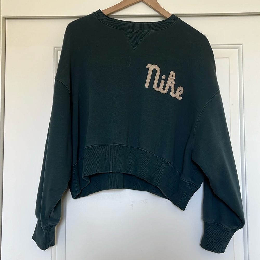 Nike Women Cropped Sweater